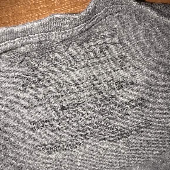 DOUBLE SIDED PATAGONIA T-SHIRT - Picture 5 of 5